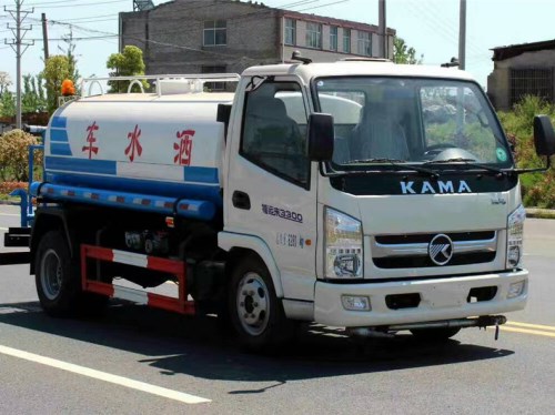 凱馬5方國五KMC5076GSSA33D5灑水車(chē)