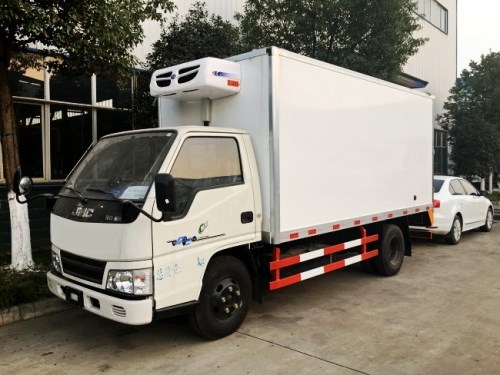 (廂長(cháng)4.2米)江鈴新順達冷藏車(chē)